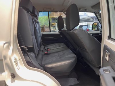 TOYOTA LAND CRUISER 70 - 9