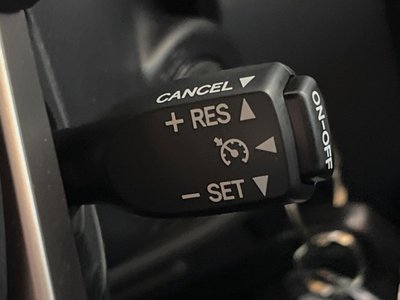 TOYOTA LAND CRUISER 70 - 5