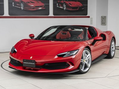 صورة 1 لـ 2025 Ferrari 296 GTS