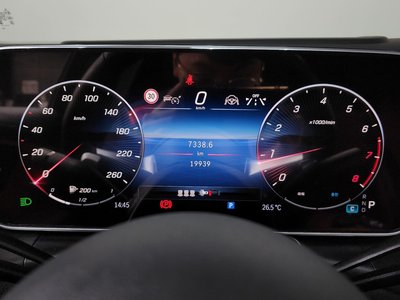 2024 Mercedes-BENZ GLC — миниатюра 11