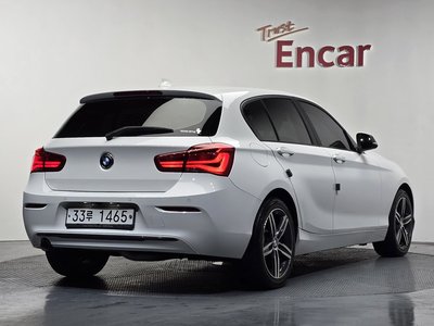 BMW 1 SERIES - 4