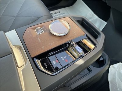 2023 BMW IX — миниатюра 25