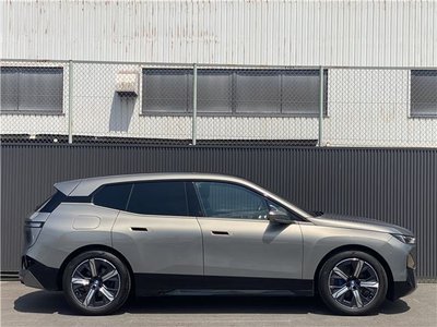 صورة 6 لـ 2023 BMW IX