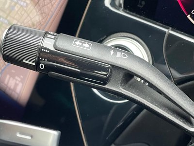 MERCEDES-BENZ E-CLASS - 9