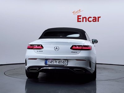 MERCEDES-BENZ E-CLASS - 4