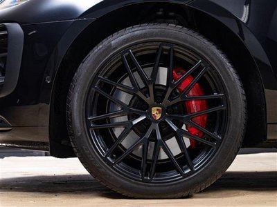 PORSCHE MACAN - 6