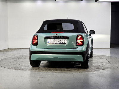 MINI CONVERTIBLE - 2