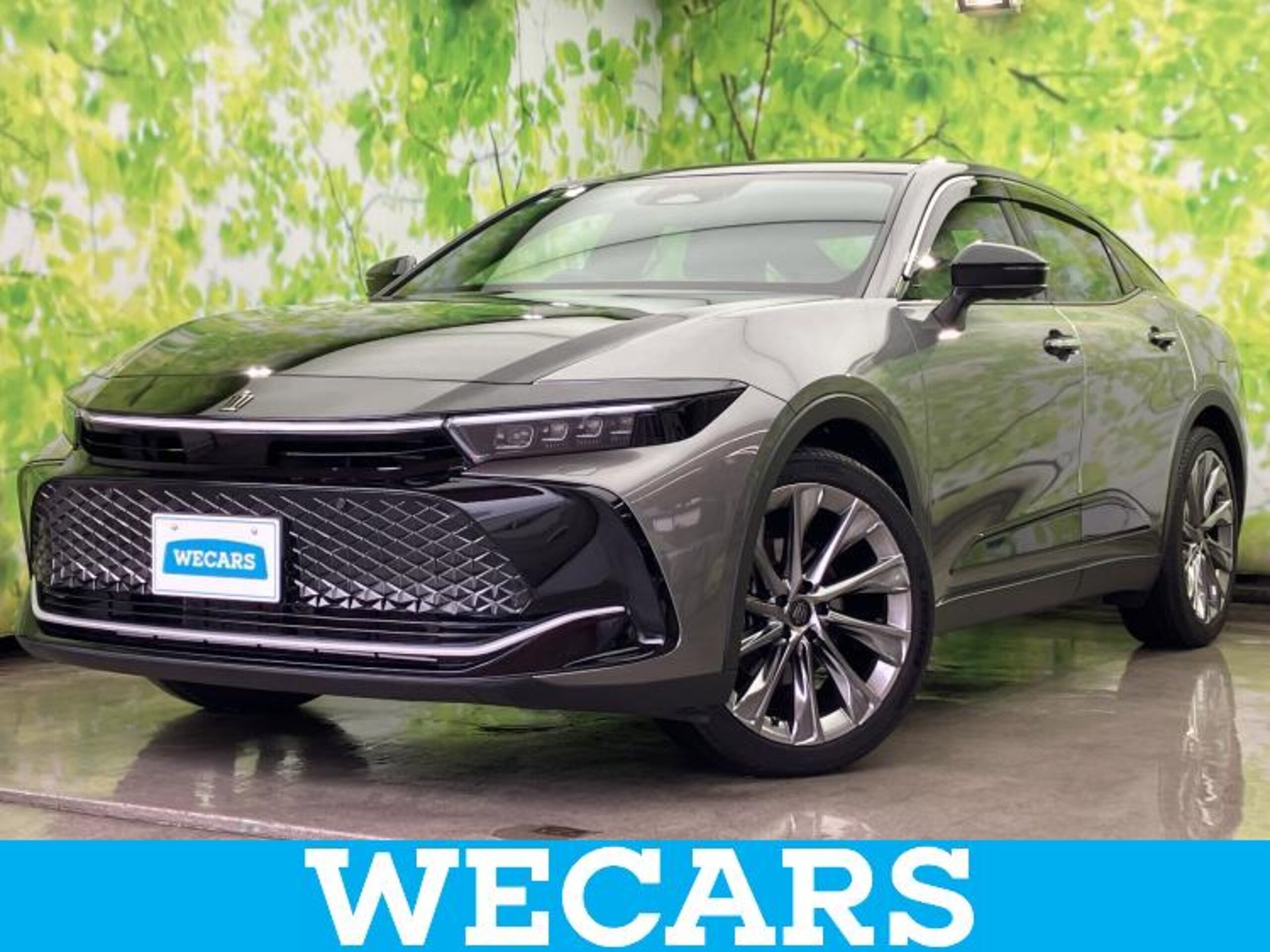 TOYOTA CROWN CROSSOVER - View 1