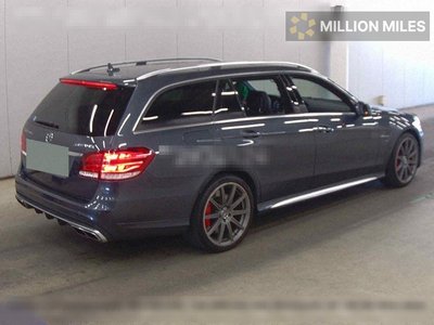 MERCEDES-BENZ E-CLASS AMG - 5