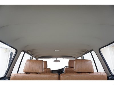 TOYOTA LAND CRUISER - 10