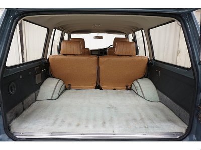 TOYOTA LAND CRUISER - 9