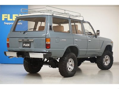 TOYOTA LAND CRUISER - 3