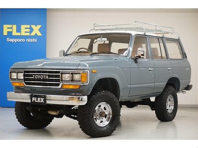 TOYOTA LAND CRUISER - 1
