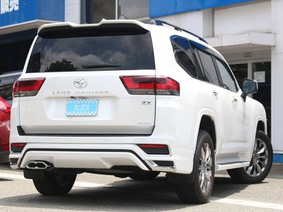 2025 Toyota LAND CRUISER 300 — фото 9
