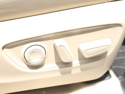 2025 Toyota LAND CRUISER 300 缩略图 42