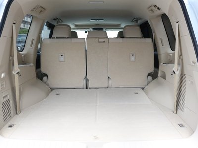 2025 Toyota LAND CRUISER 300 缩略图 18
