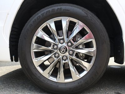 2025 Toyota LAND CRUISER 300 缩略图 24