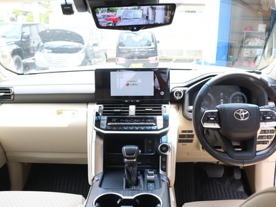 2025 Toyota LAND CRUISER 300 缩略图 13