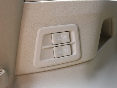 2025 Toyota LAND CRUISER 300 缩略图 44