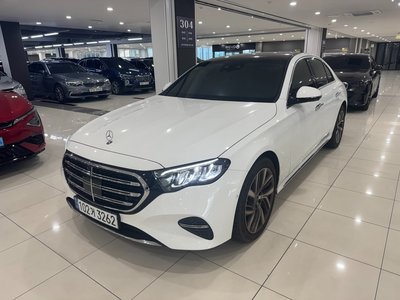 MERCEDES-BENZ E-CLASS - 1