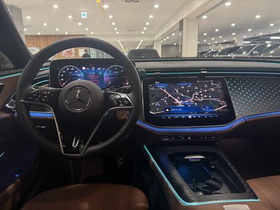 MERCEDES-BENZ E-CLASS - 5