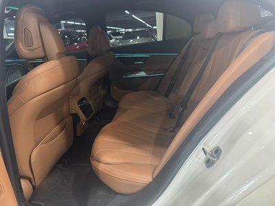 MERCEDES-BENZ E-CLASS - 10
