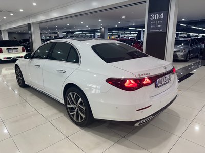 MERCEDES-BENZ E-CLASS - 4