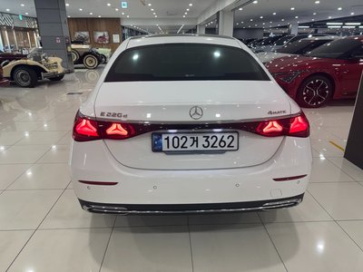 MERCEDES-BENZ E-CLASS - 3