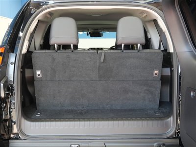 TOYOTA LAND CRUISER PRADO - 10