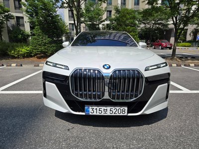 BMW 7 SERIES - 1