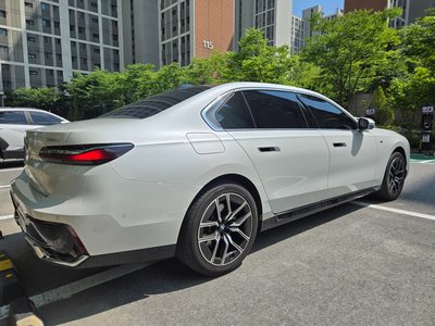 BMW 7 SERIES - 4