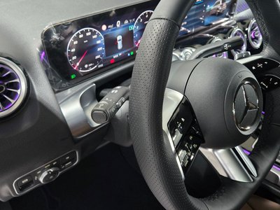 2025 Mercedes-BENZ GLB thumbnail 15