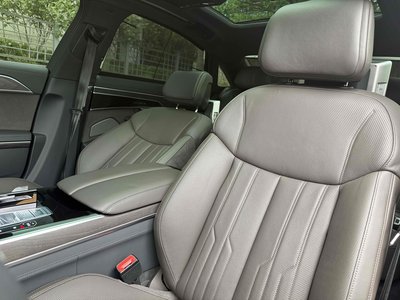 صورة مصغرة 12 لـ 2023 AUDI A8
