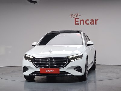 MERCEDES-BENZ E-CLASS - 2