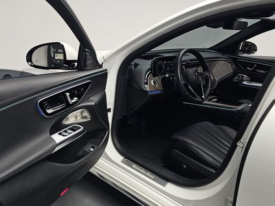 MERCEDES-BENZ E-CLASS - 10