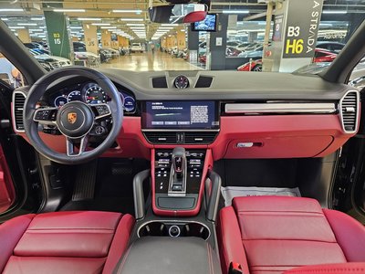 PORSCHE CAYENNE - 4