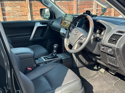 TOYOTA LAND CRUISER PRADO - 9