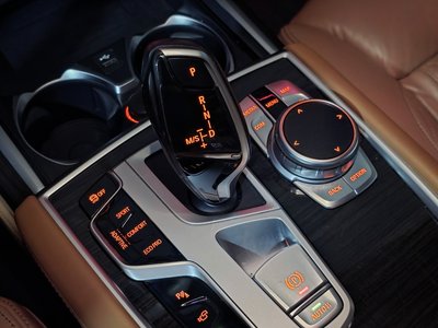 BMW 7 SERIES - 9