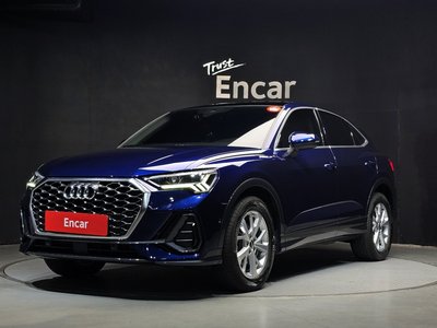 AUDI Q3 - 1