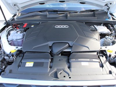 AUDI Q7 - 8