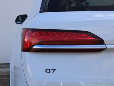 AUDI Q7 - 10