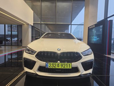BMW M8 - 2