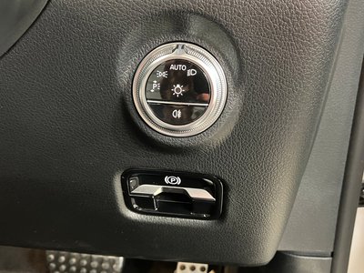 MERCEDES-BENZ C-CLASS - 6