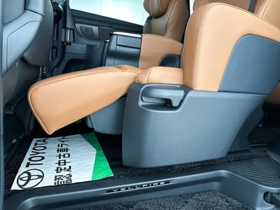 صورة مصغرة 15 لـ 2024 Toyota VELLFIRE