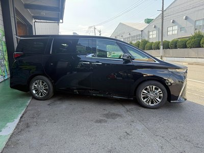 TOYOTA ALPHARD - 4