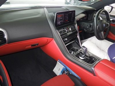 BMW 8 SERIES - 3