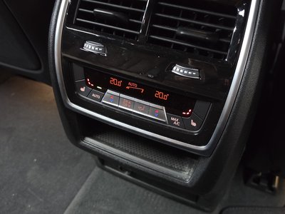 صورة مصغرة 33 لـ 2025 BMW X5