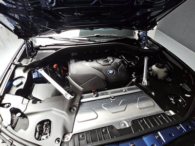 2025 BMW X4 photo 7