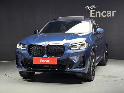 2025 BMW X4 photo 3