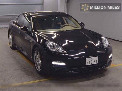 PORSCHE PANAMERA - 1